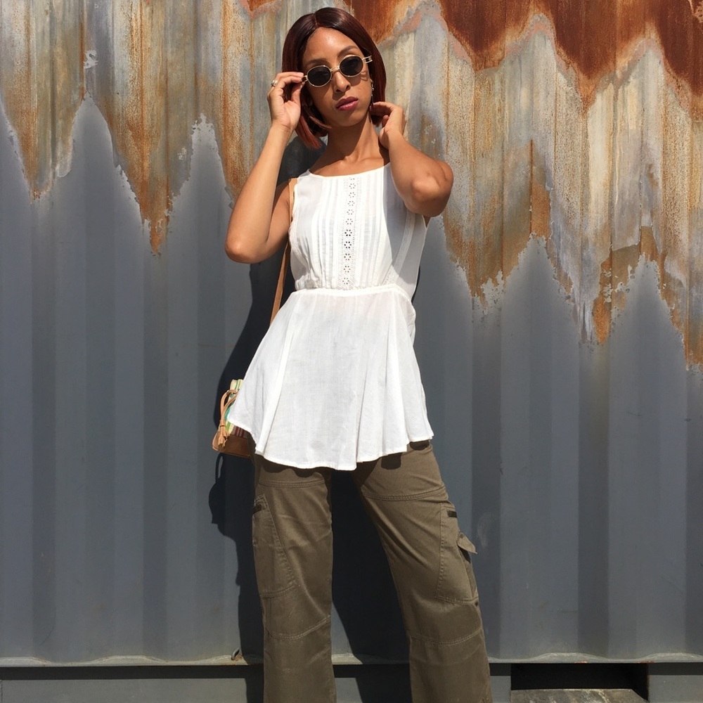 White eyelet top sz XS